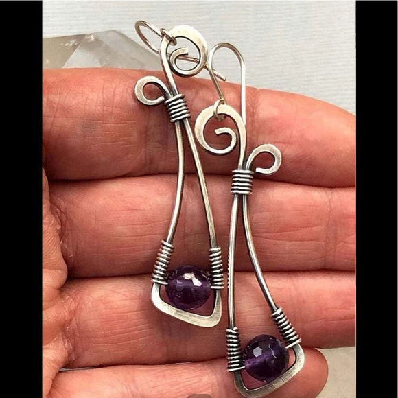 🆕 Drop Earrings w/ faux Pearl… Brand New! - Picture 3 of 5